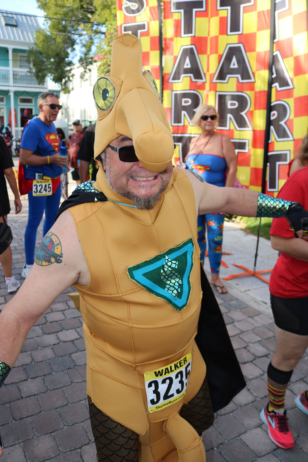 Heroes and Villains 5K 2018 photo - Duval Street, Key West